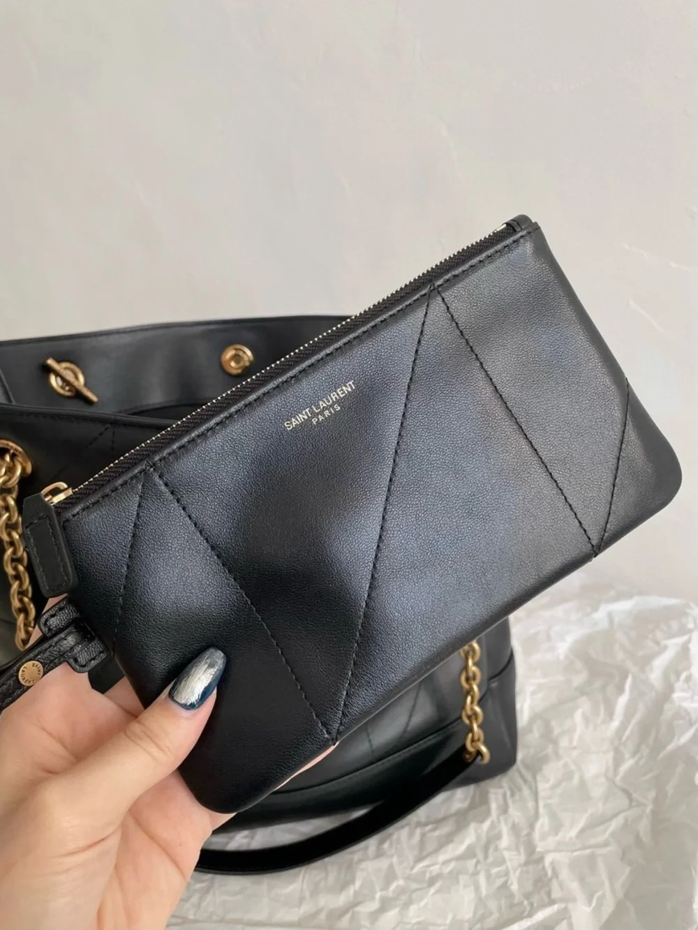 Saint Laurent Black Leather Shoulder Drawstring Bag with Gold Chain
